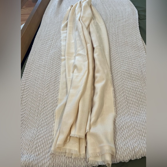 Elegant Cream Scarf - Picture 2 of 3